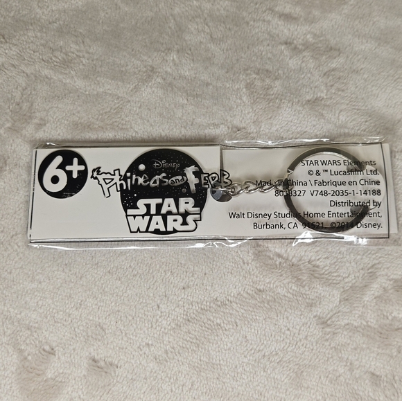 Disney Phineas & Ferb Perry the Platypus Star Wars Key Chain - Picture 4 of 5